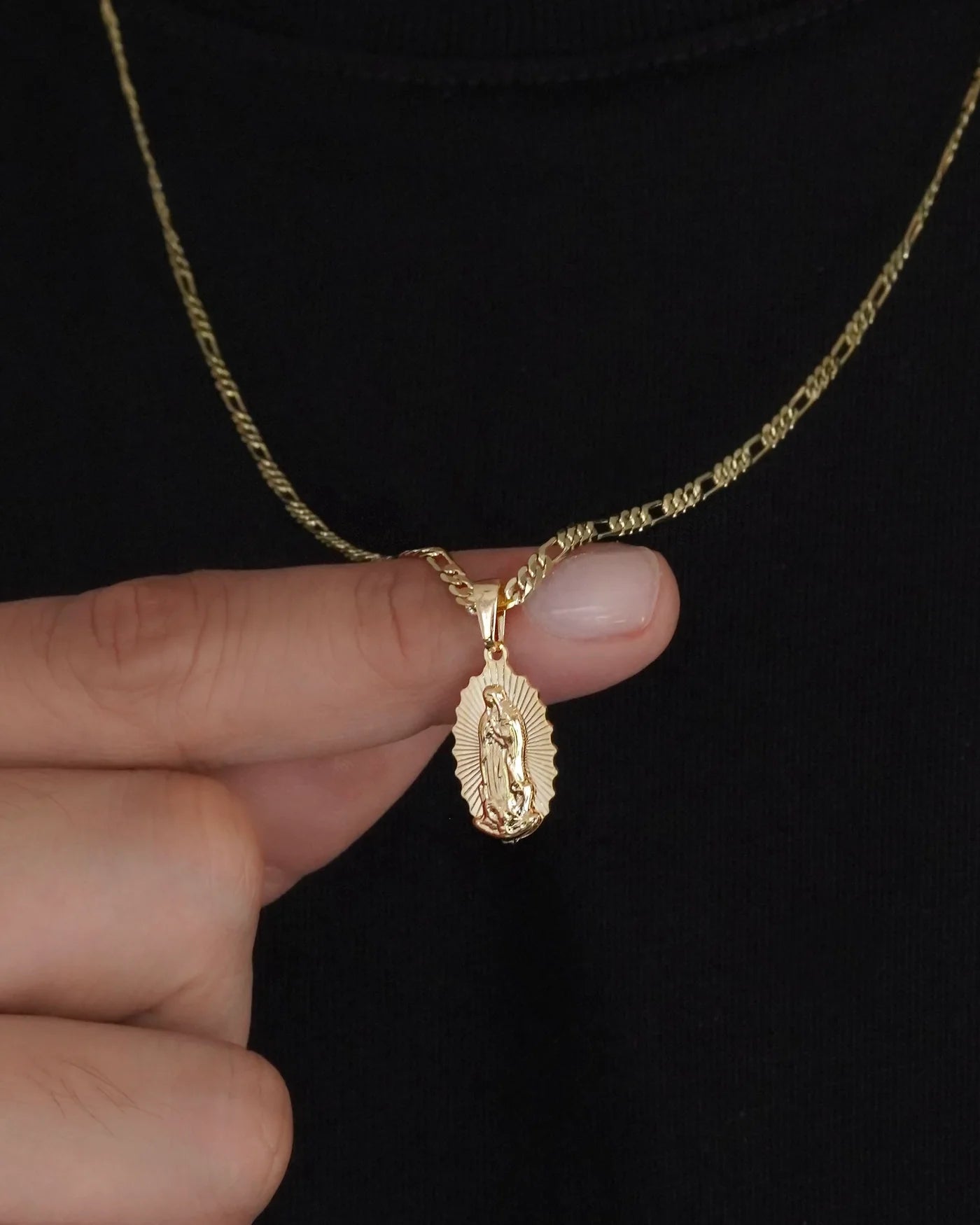 DIJE VIRGEN GUADALUPE TALLADA ID: 5277