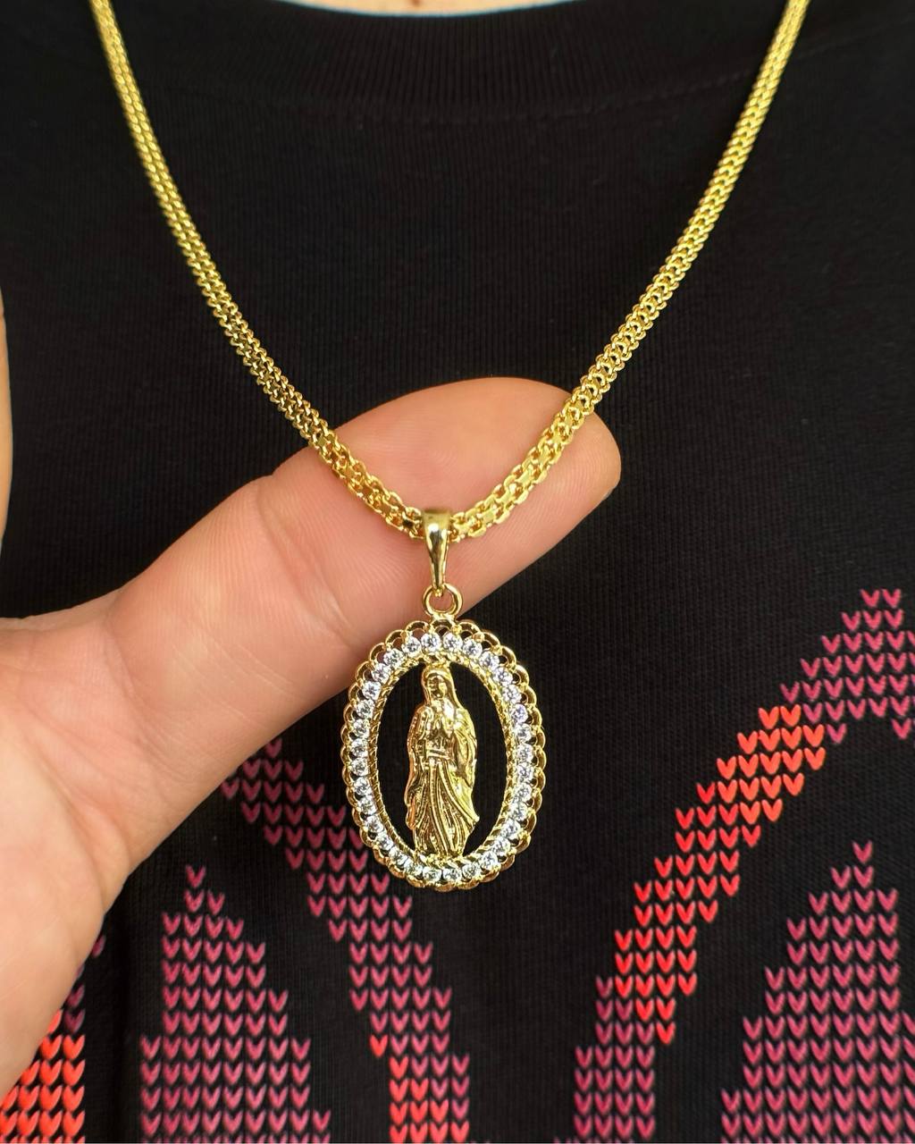 DIJE VIRGEN DE GUADALUPE BORDE SWAROVSKI ID: 4390